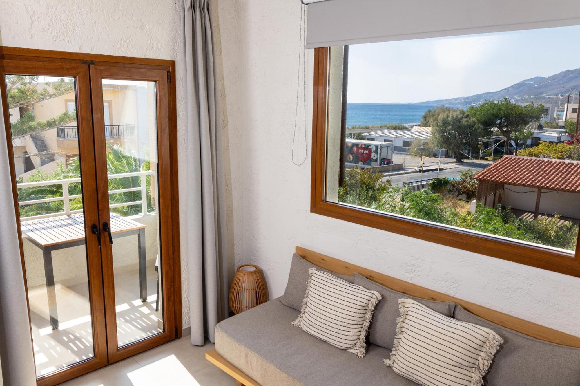 Okeanis Mystique South Lejlighedshotel Ierápetra Eksteriør billede
